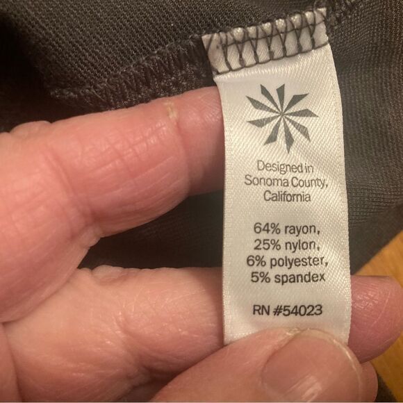 Athleta Light Gray/Olive Everyday Skort - Picture 4 of 8